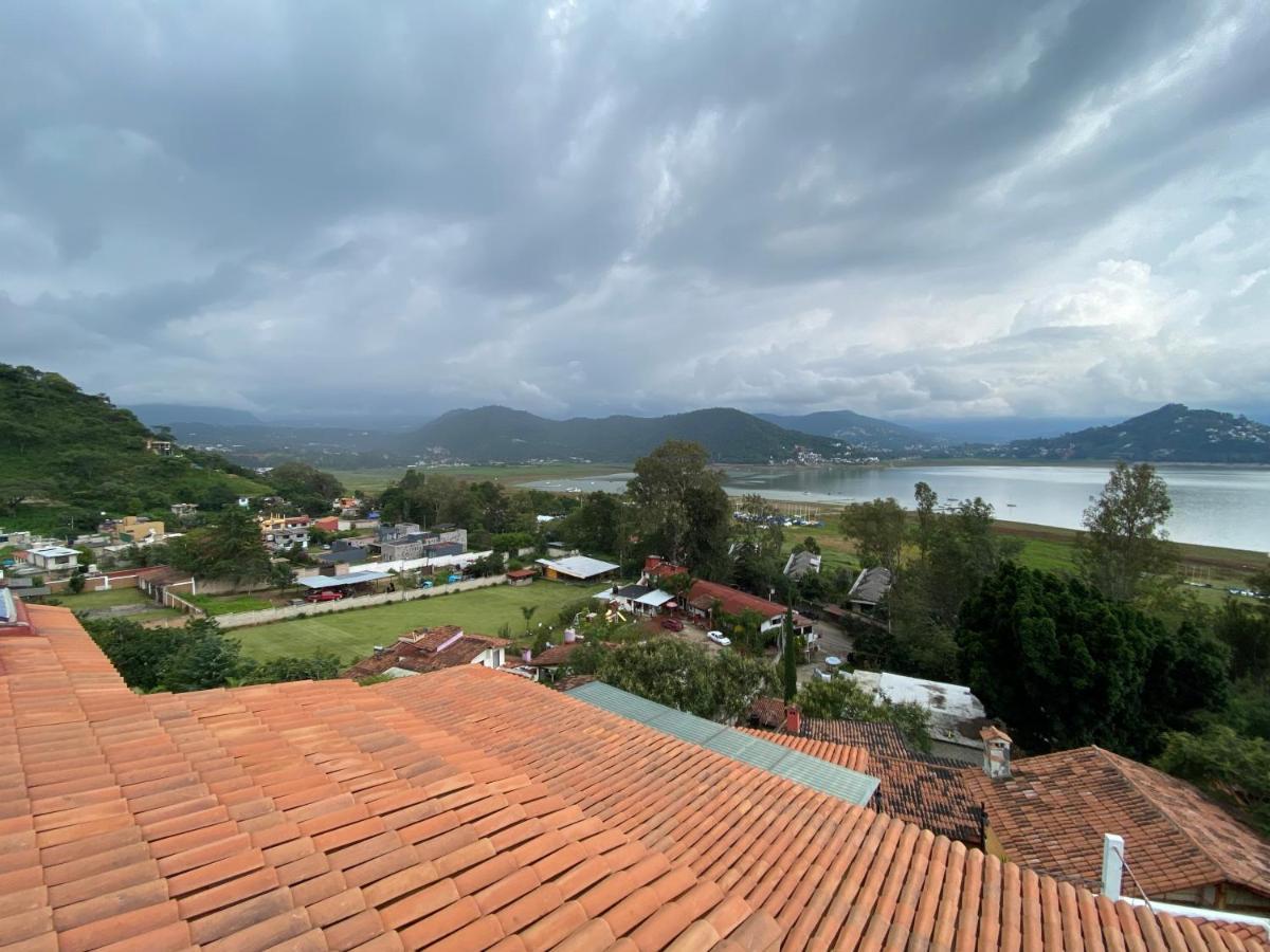 Hospedaje Anturios Valle De Bravo Exterior photo